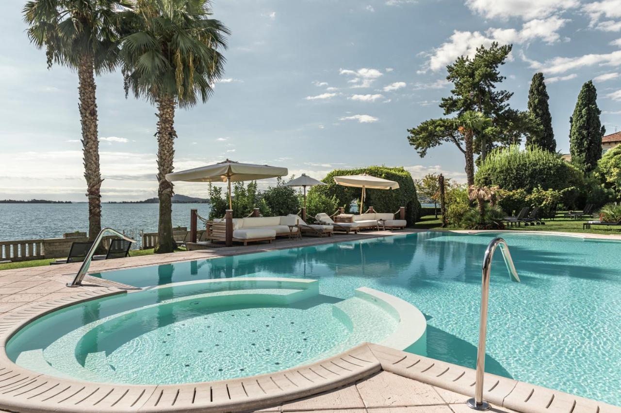 Capri Hotel