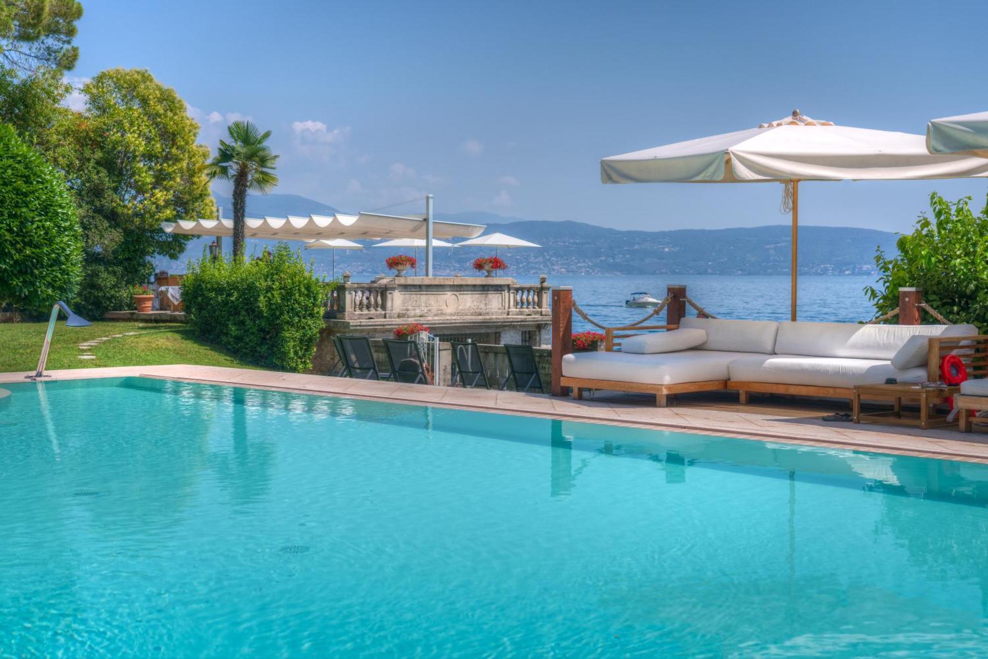 Capri Hotel 4*
