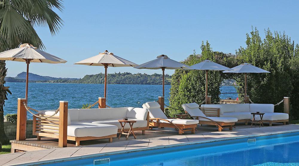 Capri 4*