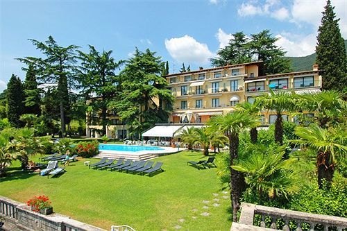 Capri Hotel Gardone Riviera