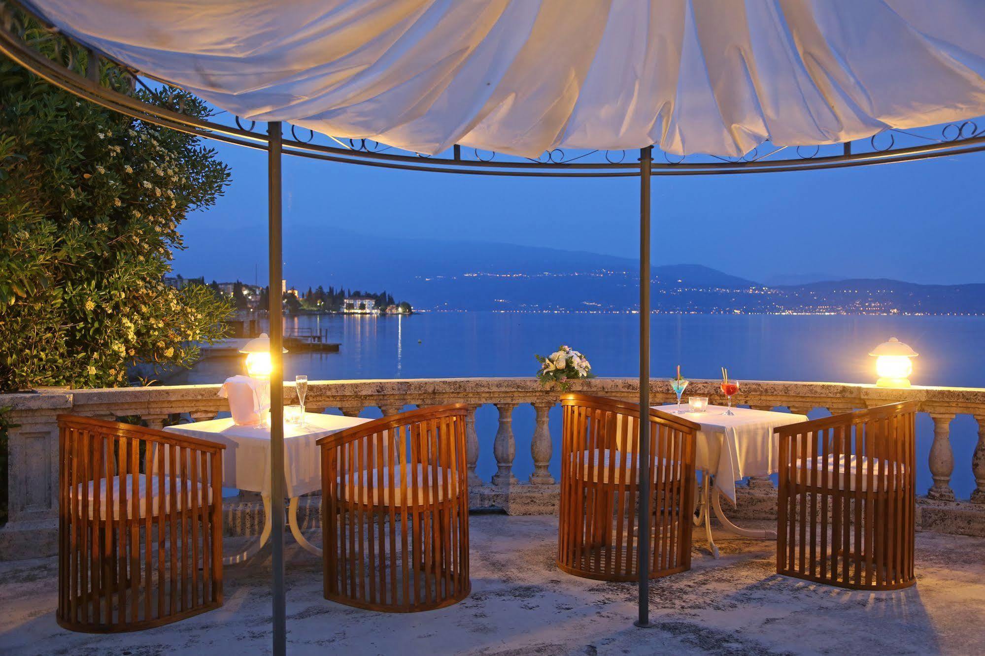 Hotel Capri Gardone Riviera