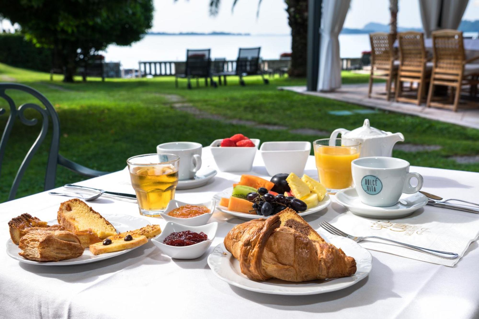 Capri Hotel Gardone Riviera