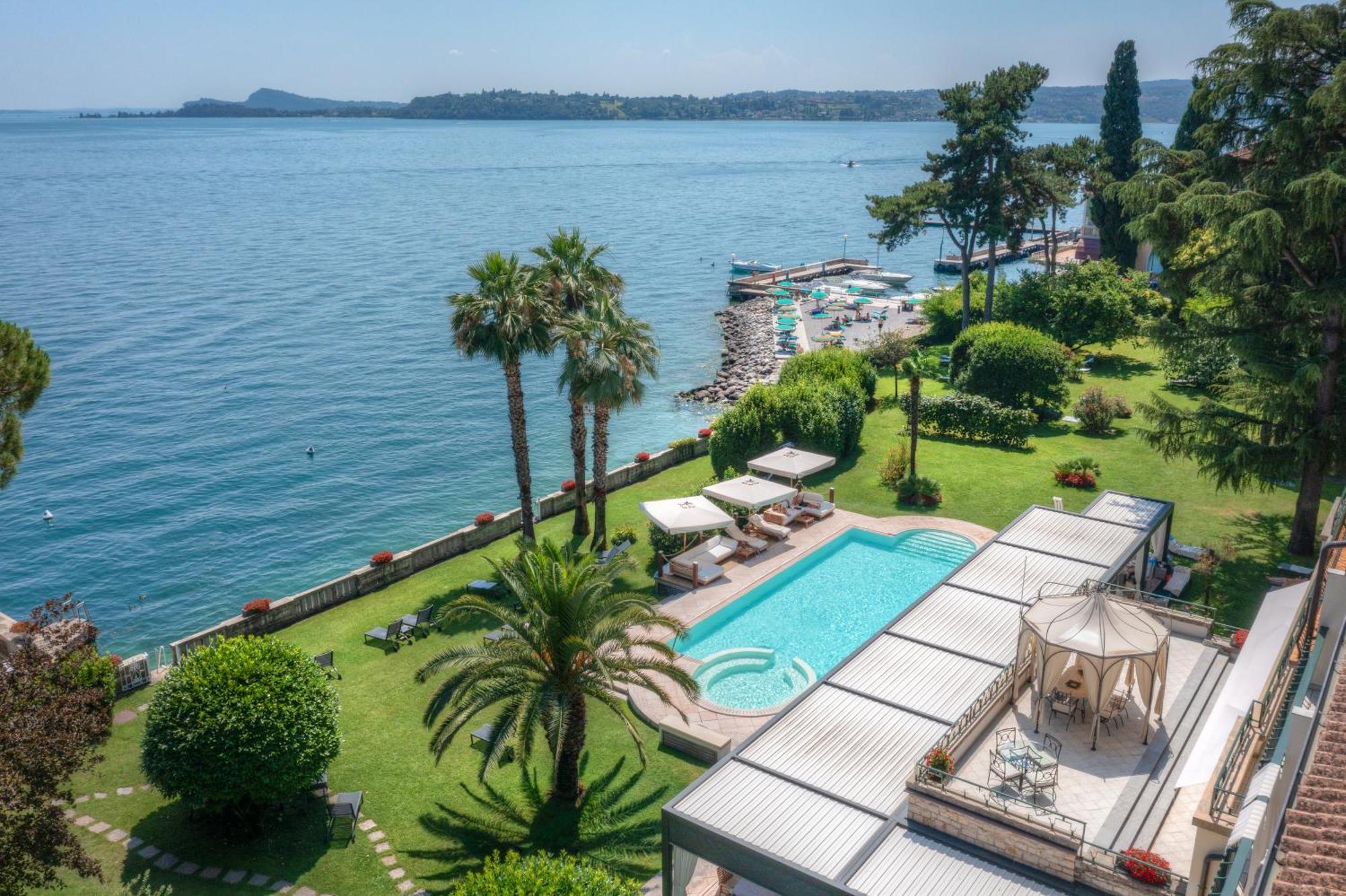 Capri Hotel 4*
